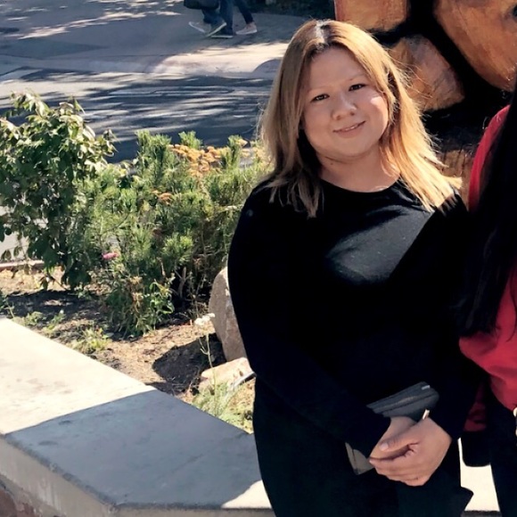 Meet your Posher, Beatriz - Picture 2 of 2